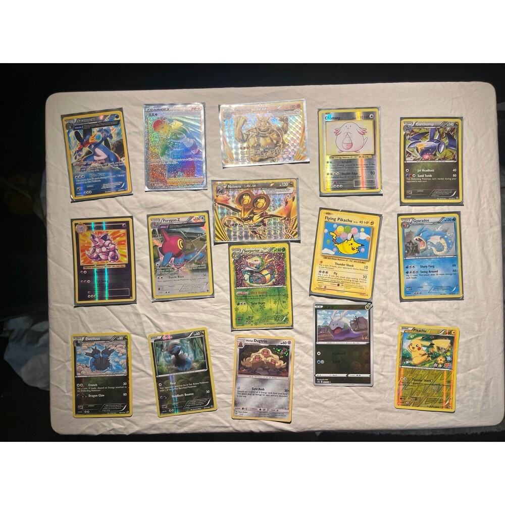 Pokemon card lot of 35